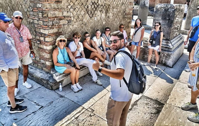 Pompeii: Exclusive Tour with Archaeologist and Entry Tickets - Two Hours in Pompeii: how the route really works