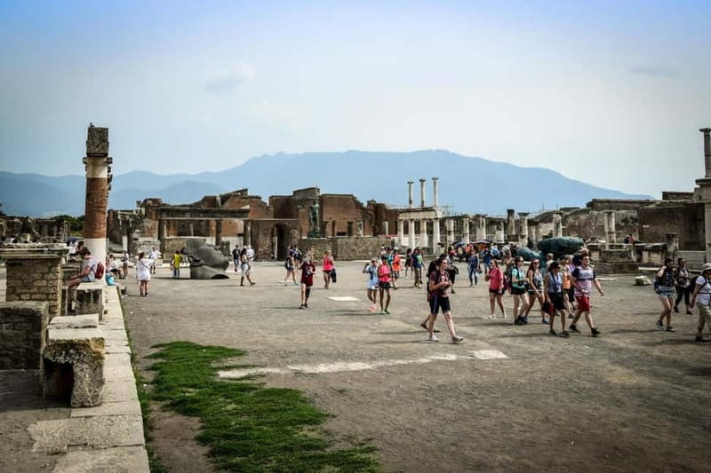 Pompeii: Group Tour with an Archeologist Guide - Why this 2-hour route feels like the right amount