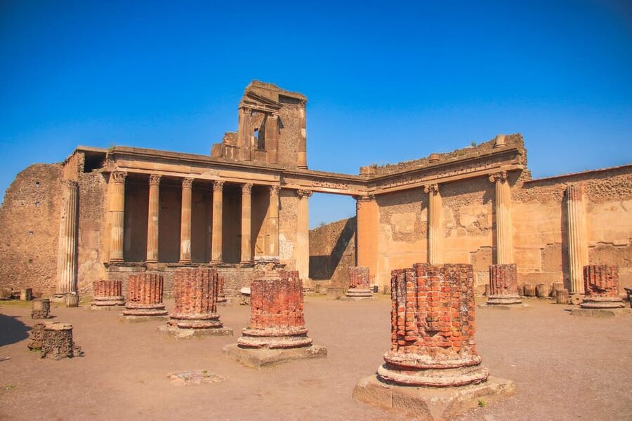 Pompeii Guided Experience - Tour Service Only - The headphones question (and how to protect your listening)