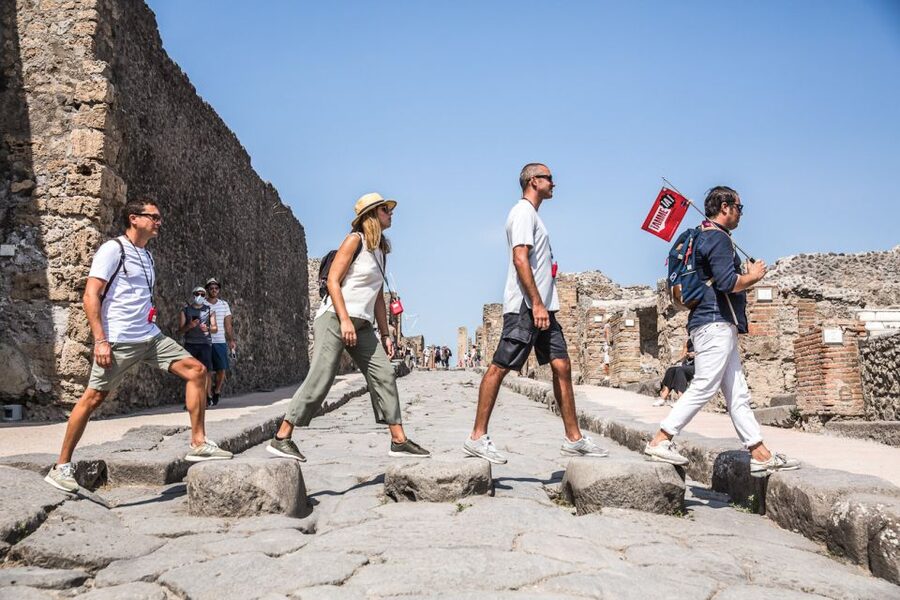 Pompeii: Guided Tour and Skip-the-Line Ticket - Fast-Track Entry Through Porta Marina and the Priority-Queue Advantage