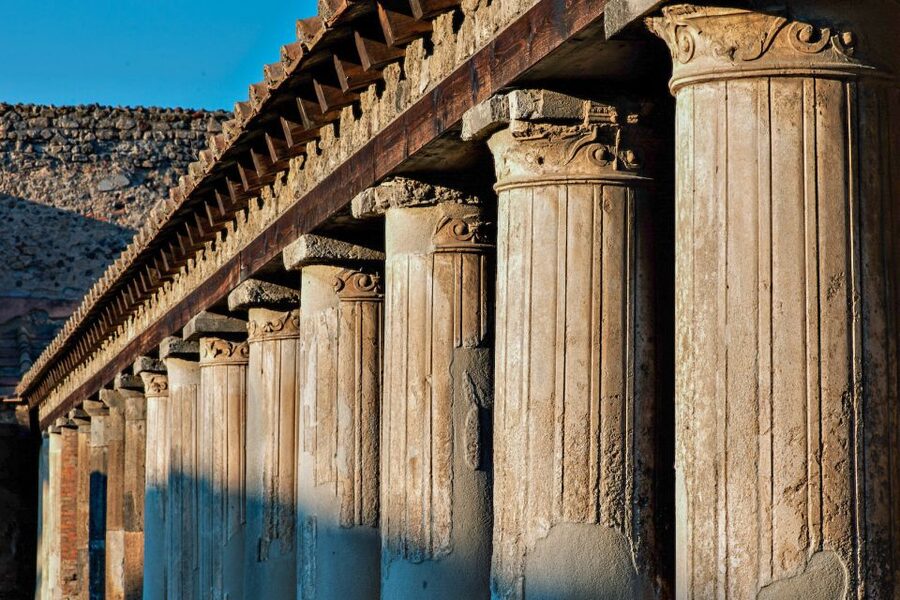 Pompeii: Guided Tour and Skip-the-Line Ticket - Thermopolium and Pistrinum Stops: Street Food and Bakery Life in Pompeii