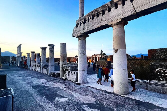 Pompeii Guided Tour with Skip the Line Entry - Two hours in Pompeii: the smart way to see the essentials