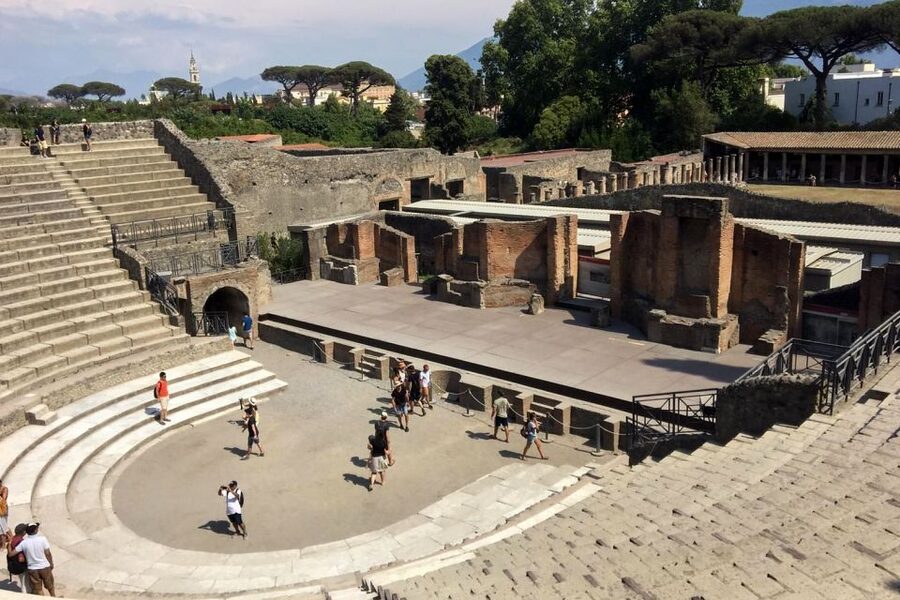 Pompeii: Guided Walking Tour with Entrance Ticket - Why skip-the-line matters at Pompeii’s entrance