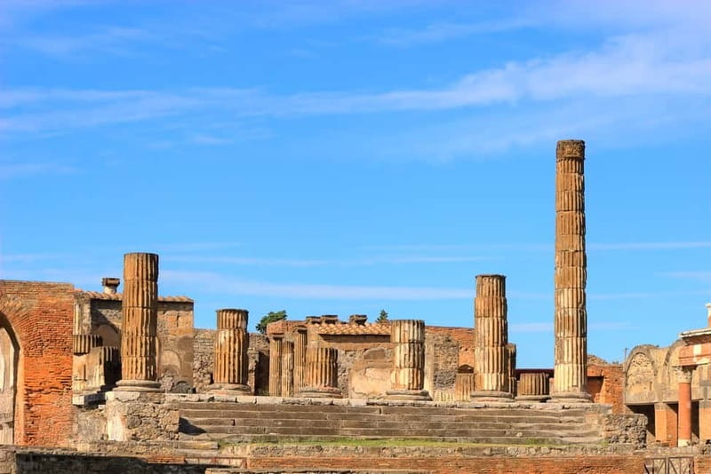 Pompeii & Herculaneum Tour with an archeologist - Skip-the-line via a separate entrance: save time for real sightseeing