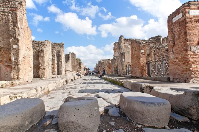 Pompeii, Positano,Sorrento with guide, tickets and lunch all included - Why This Pompeii + Positano + Sorrento Mix Works