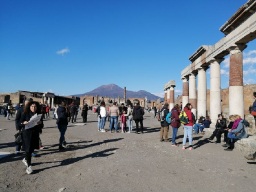 Pompeii: Private Guided Tour with an archeologist - Meeting Point at Coffee Shop Vittoria: Getting Started Fast