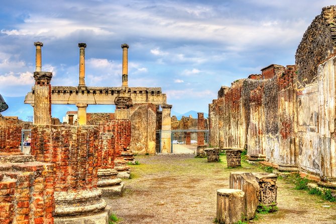Pompeii Private & Personalized Tour with archeology expert guide - Entering with skip-the-line: saving more than minutes
