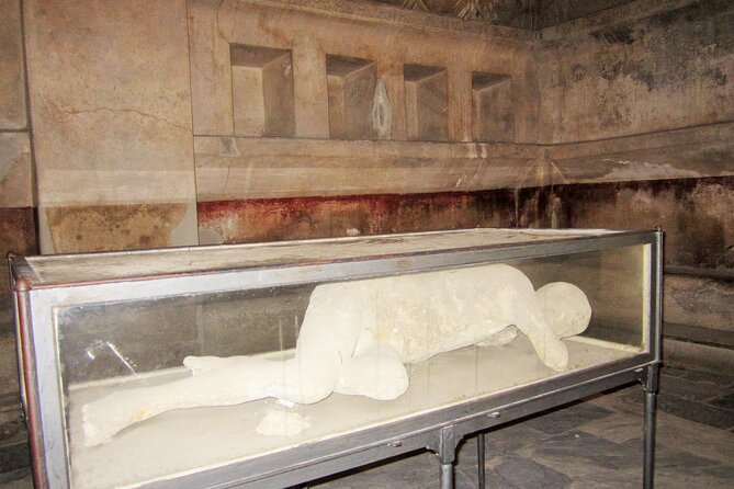 Pompeii private tour with an Official Guide - Should you book this Pompeii private tour?