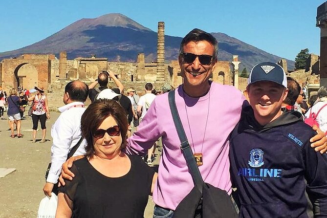 Pompeii private tour with an Official Guide - The meet-up point: Piazza Esedra, 2, Pompeii