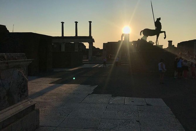 Pompeii Private Tour with Expert Guide - Theatres, the square, and streets: seeing a city that used to function