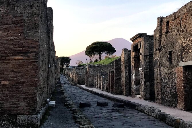 Pompeii Private Tour with expert local guide - The best part of the walk: softer light and calmer sightlines