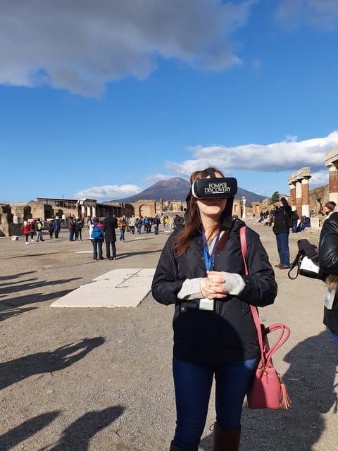 Pompeii Ruins: Virtual Tour 360° with Authorized Storyteller - Stop 6: Quadriporticus—gladiator training and the edge of spectacle