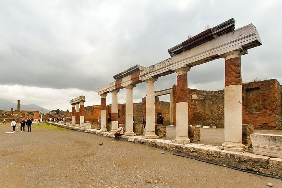 Pompeii: Skip-the-Line Guided Tour with Expert Archaeologist - Practical Tips That Improve the Day