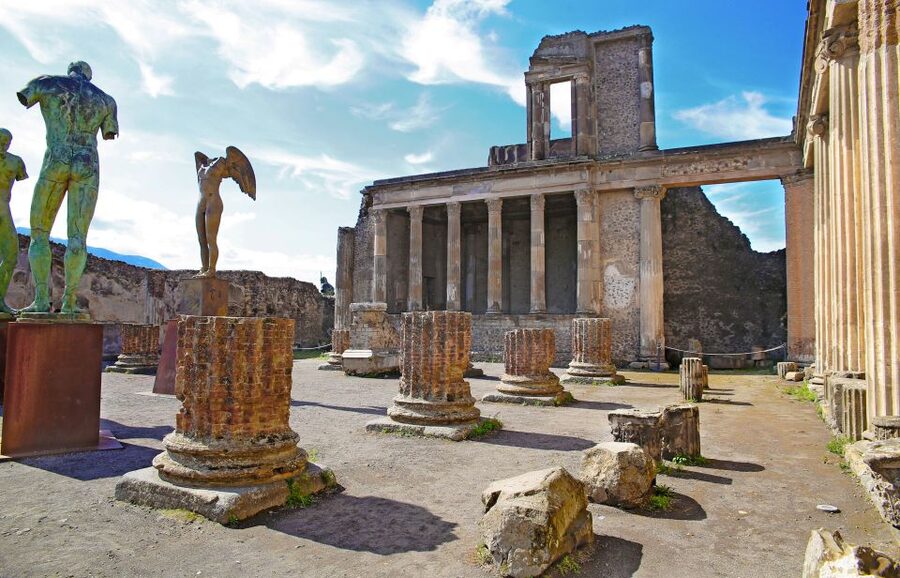 Pompeii: Skip-the-line-Ticket and Guided Tour - The forum and city core: where stories click into place