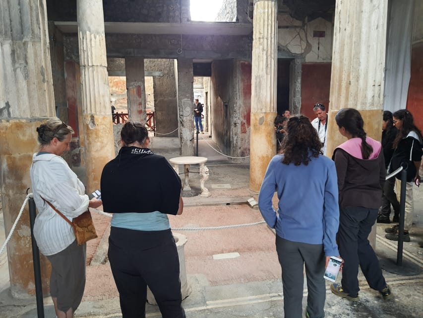 Pompeii: Skip-the-Line Tickets and Tour with Archaeologist - How the separate entrance changes your experience