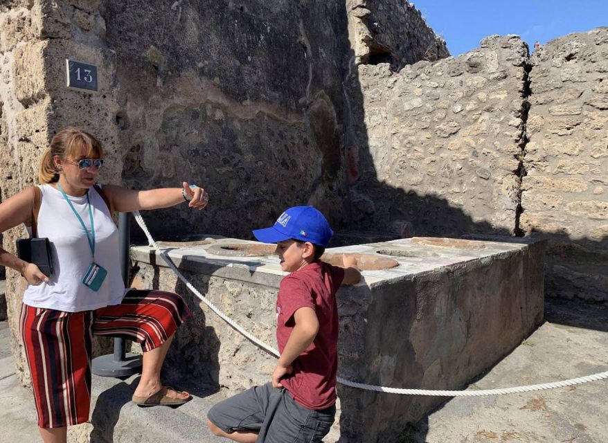 Pompeii: Skip-the-Line Tour for Kids and Families - Guide energy is the main ingredient