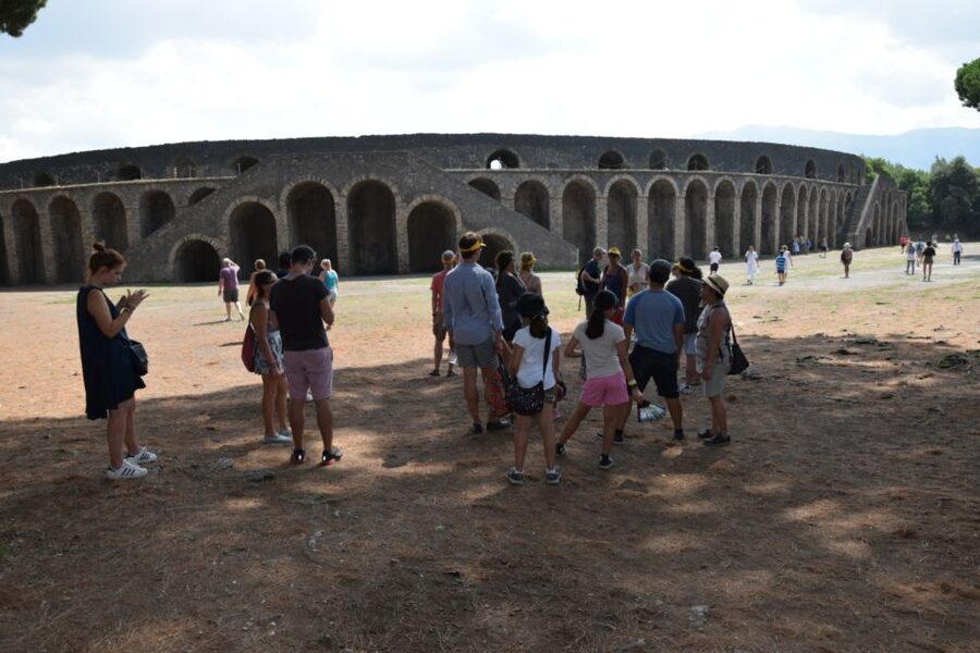 Pompeii Skip-the-Line Tour with Expert Archeological Guide - Cameo workshop break: a hands-on pause in an outdoor world