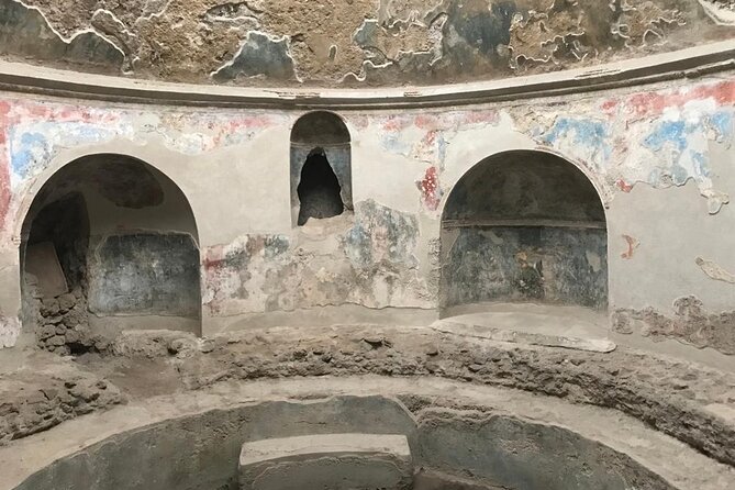 Pompeii Small Group Guided Tour with Skip-the-line Admission - Via dell’Abbondanza, Forum, and the Wall Paintings of the Red-Light District