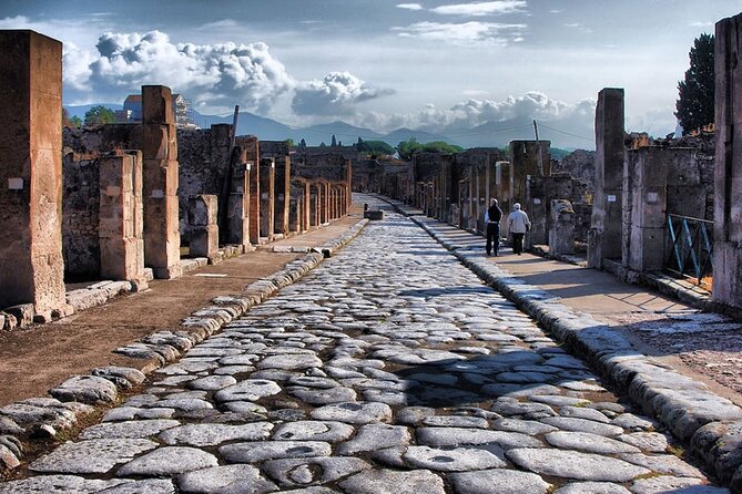 Pompeii Small Group Tour - Tickets Included - Optional pickup from Naples: convenient, but only if you choose it