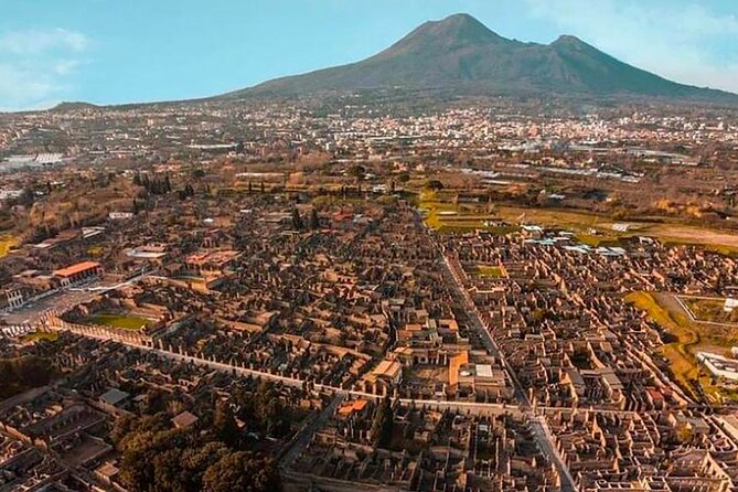 Pompeii small group tour with skip-the-line entrance included - Meeting at Coffee Shop Vittoria (Via Mare) and Staying On Time