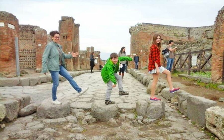 Pompeii: Tour for Children - Key things that make this Pompeii for Children tour work