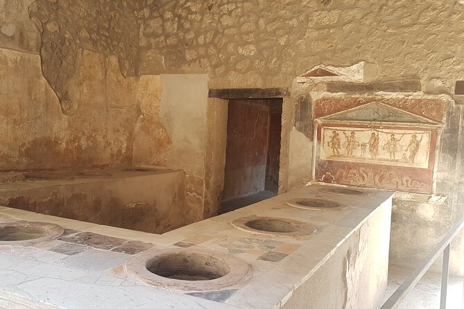 Pompeii Tour with experienced guide - Should you book this Pompeii tour with Roberta Avilia?