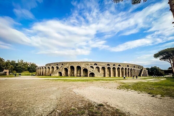 Pompeii tour with LOCAL GUIDE and SKIP THE LINE entrance - The main Archaeological Park stop: why the ruins feel like a time capsule
