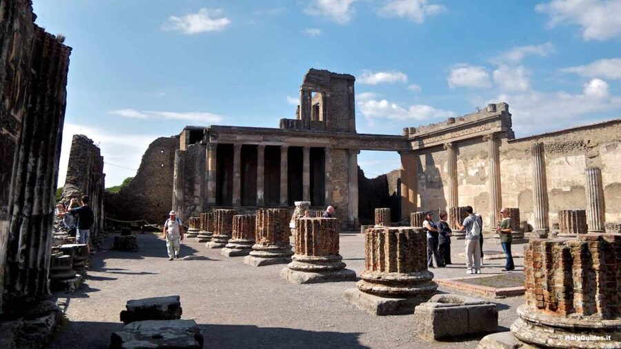 Pompeii VIP 3h Tour: Skip-the-line with your Archaeologist - Price and Value: What $407.83 Pays For