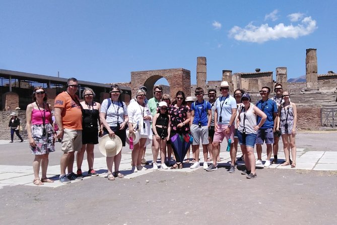 Pompeii: walking tour with 3D glasses and with entrance ticket - Who this Pompeii AR tour is perfect for