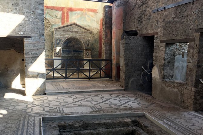 Pompeii with an archaeologist, small group!!! - How long you’ll be walking, and what to expect