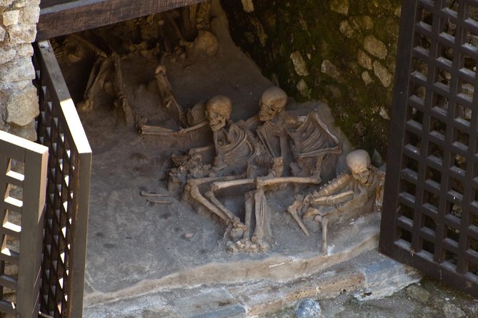 Private Day Tour to Vesuvius, Herculaneum & Pompeii with Pick Up - Pompeii first: how the major stops connect