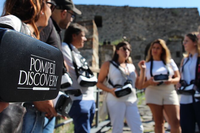 Private Guided Tour and VR Headsets in the Ancient Pompeii - Meeting Piazza Esedra: Straightforward Start, Easy Orientation