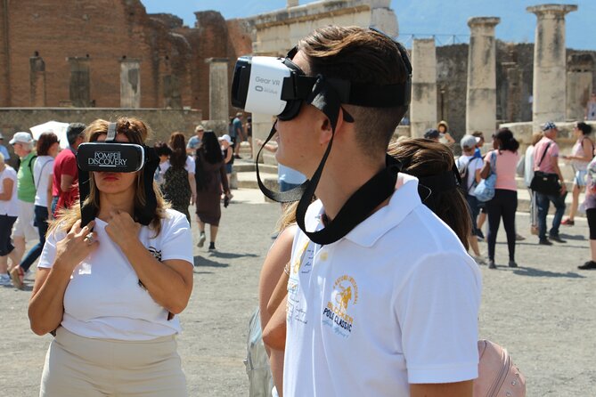 Private Guided Tour and VR Headsets in the Ancient Pompeii - Stop in the Park: What the Walk Actually Feels Like