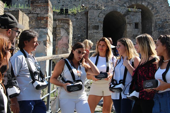 Private Guided Tour and VR Headsets in the Ancient Pompeii - Languages, Timing, and a Private Group Setup That Helps