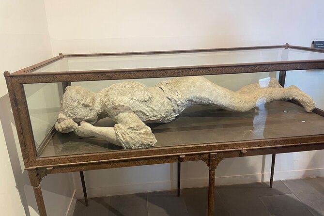 Private Guided Tour of Pompeii Excavations - Guides that set the tone: Maria and Rosaria (and Angelo’s team)