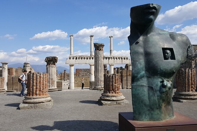Private half-day tour with expert guide in the archaeological site of Pompeii - Meeting at Coffee Shop Vittoria Via Mare, then heading straight to the ruins