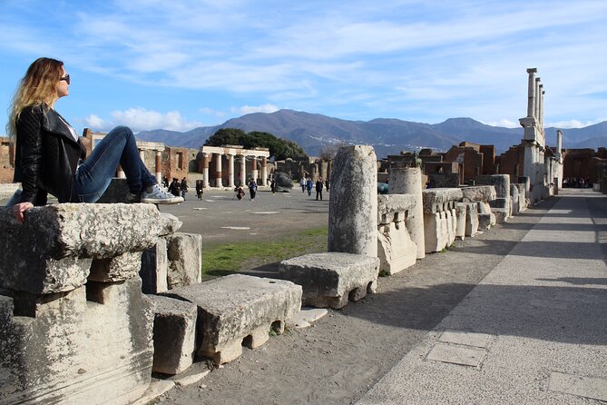 Private half-day tour with expert guide in the archaeological site of Pompeii - Price and included value: why $203.50 can make sense for Pompeii