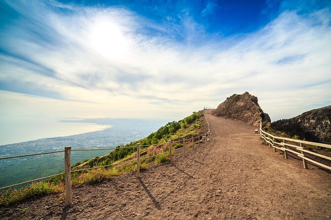 Private Pompeii and Vesuvius with Wine Tasting and Full Tickets - Elite homes and everyday life: Vettii, Casti Amanti, and the Teatro Grande