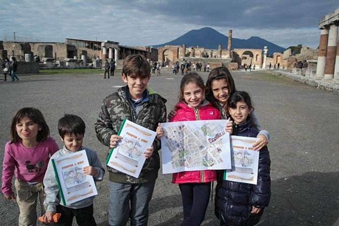 Private Pompeii and Vesuvius with Wine Tasting and Full Tickets - Vesuvius National Park hike: crater views with a live volcanologist talk