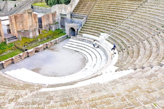 Private Pompeii Tour with Fast-Entrance Tickets to the Ruins & Exclusive Guide - Gymnasium and the small and big theatres (including the acoustics)