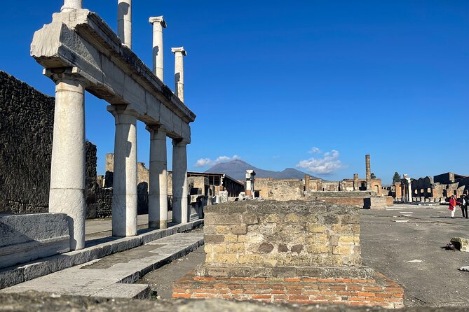 Private Tour of Pompeii with Skip-the-Line Access - The Pompeii walk itself: what to expect on-site