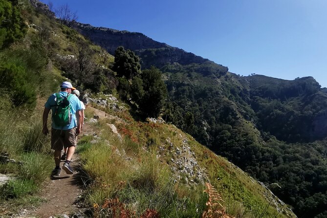 Private Tour Walking in Ferriere Valley Nature Reserve Amalfi - Ravello-to-Amalfi timing: start at Piazza Duomo, finish in Amalfi