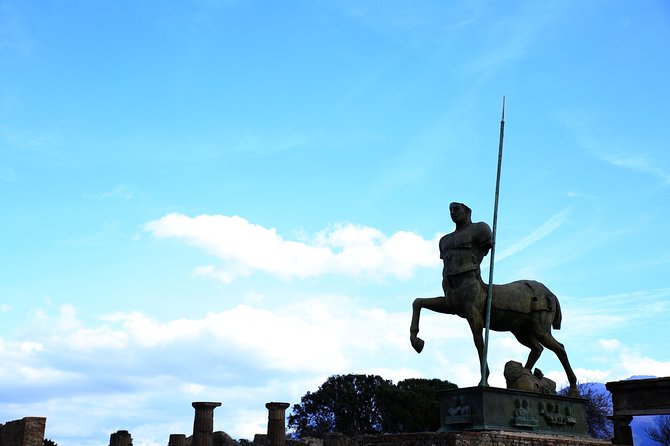 Skip-the-Line Best of Pompeii in one Day Tour w Local Guide & new opened houses - Key things that make this Pompeii tour worth your time