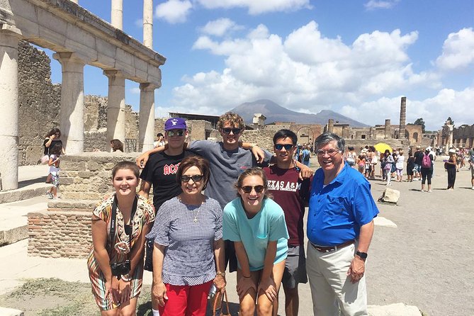 Skip the Line Guided Tour of Pompeii led by an Archaeologist - A smart way to see Pompeii fast (without missing the point)
