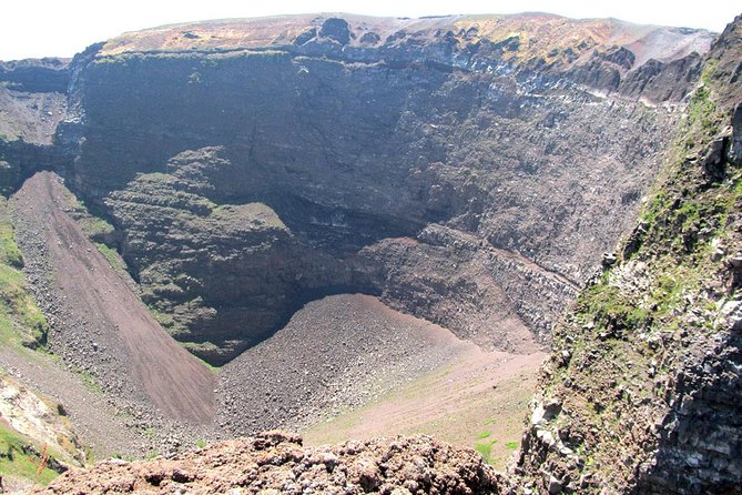 Skip-the-Line Pompeii & Volcano Vesuvius Day Tour w Hotel or Port Pickup - Private Guides That Make Pompeii and Vesuvius Click