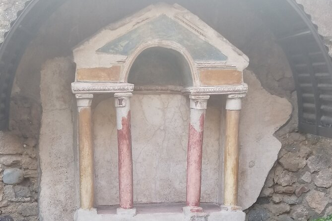 The charm of Pompeii and Herculaneum.Private Tour with Official Guide - Why an Official Private Guide Changes Everything at Pompeii