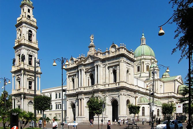 Transfer from Pompeii to Naples or viceversa - Key highlights at a glance
