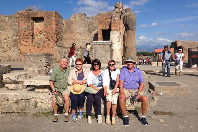 Visit in Pompeii - Pompeii Private Tour with Ada - The Pompeii story Ada tells: 24 August 79 AD in plain language